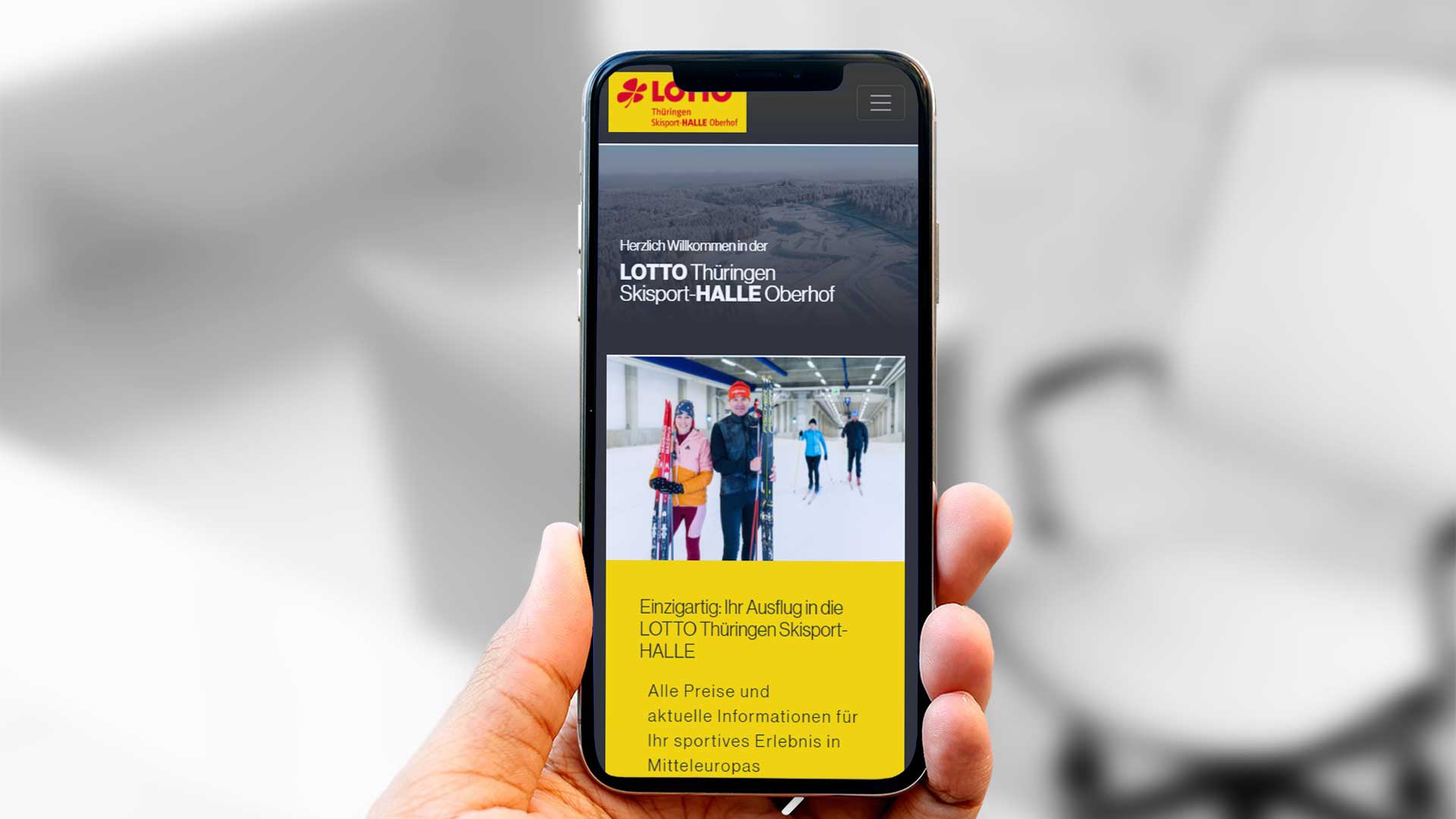 Webseite der Skisporthalle Oberhof auf einem Smartphone geöffnet